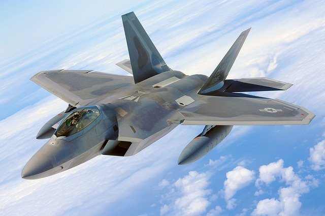 ברוסיה אומרים שמטוס 'כמעט נפגע' מירי נגד מטוסים בסוריה